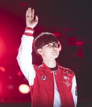 俄版“罗生门”？CSGO Navi名宿Boombl4再次宣布与Lika离婚