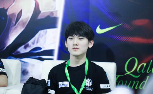 Xiaohao采访：没什么压力队伍氛围很好 虎哥很沉稳让人很安心