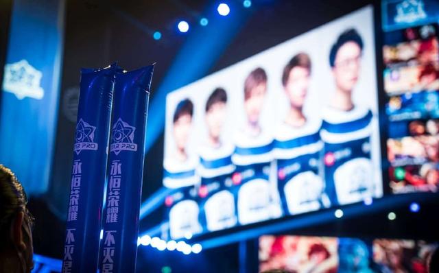 Corn的Yone完全压制了 Cool 的Akali，成功反击了 LetMe 的队伍，击败了 Mlxg 的队伍。